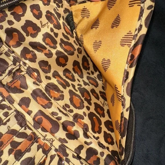LUG Zip Around Sleeper Wallet Quilted Leopard Print NWOT 9” x 4” - Picture 5 of 8